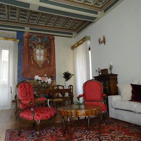 Palazzo Lauri Spoleto公寓 外观 照片