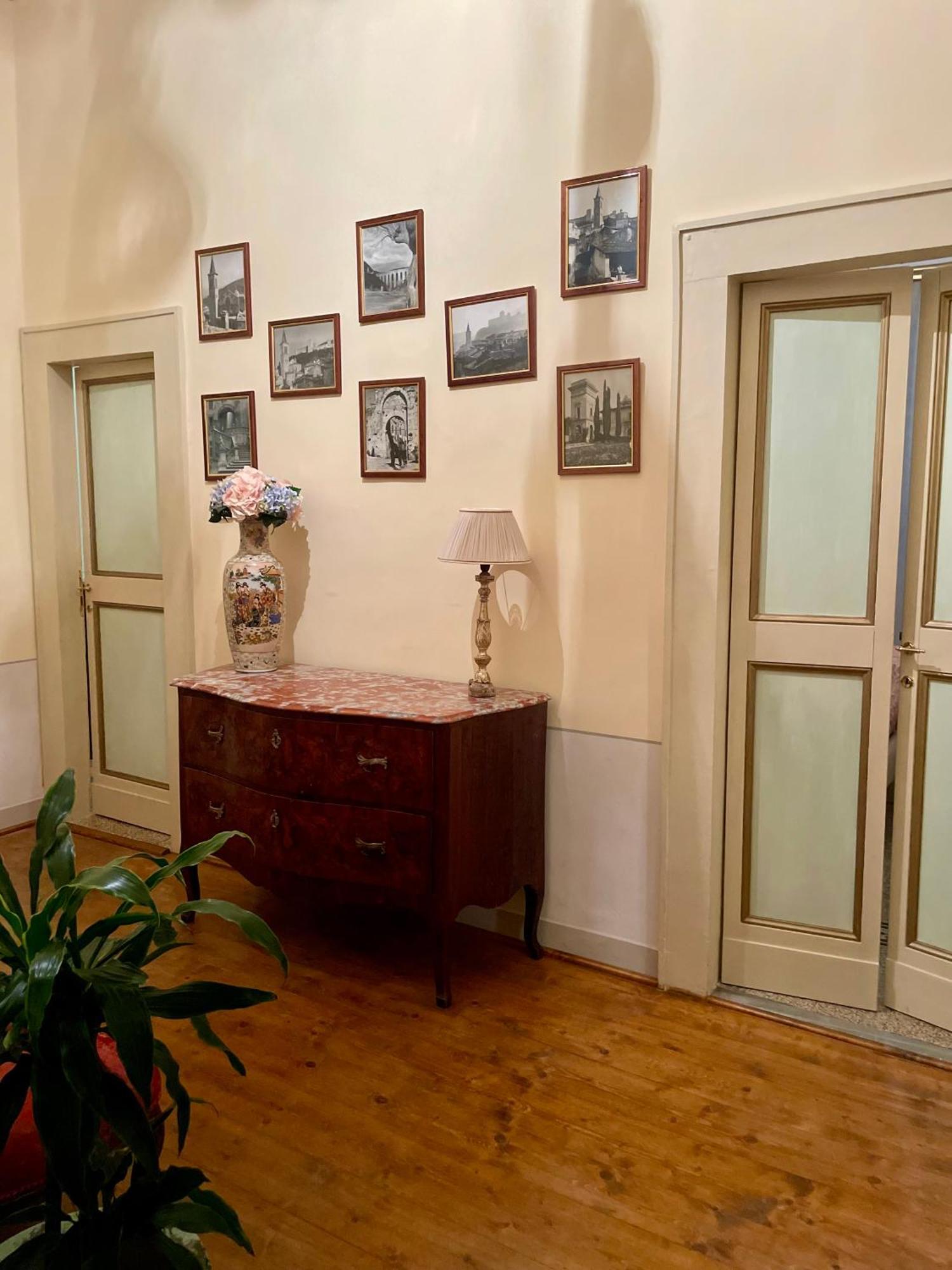 Palazzo Lauri Spoleto公寓 外观 照片